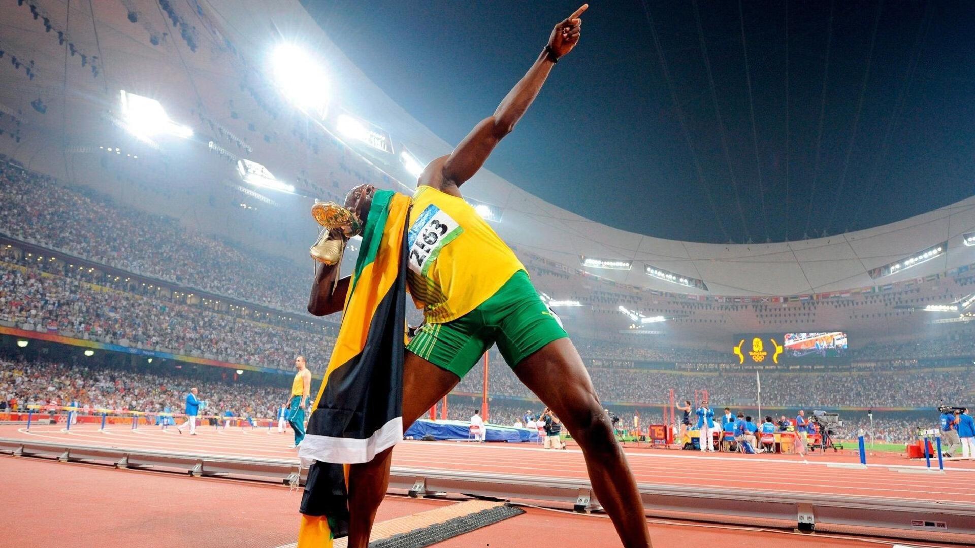 杨鸣现场观战为杨瀚森助威，一场纯粹的支持与篮球热情的碰撞