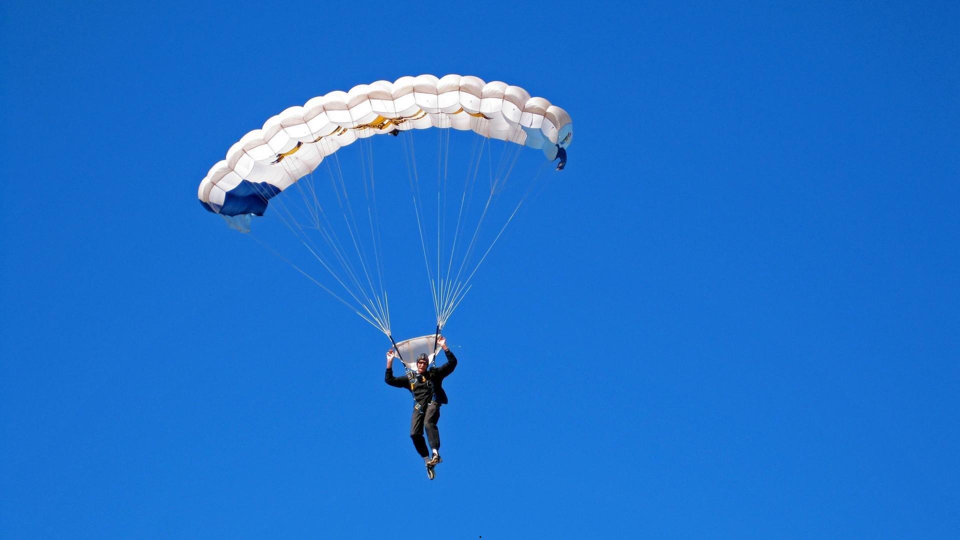 切尔西主帅恩里克，我们是当之无愧的亚军，胜利属于真正的战士