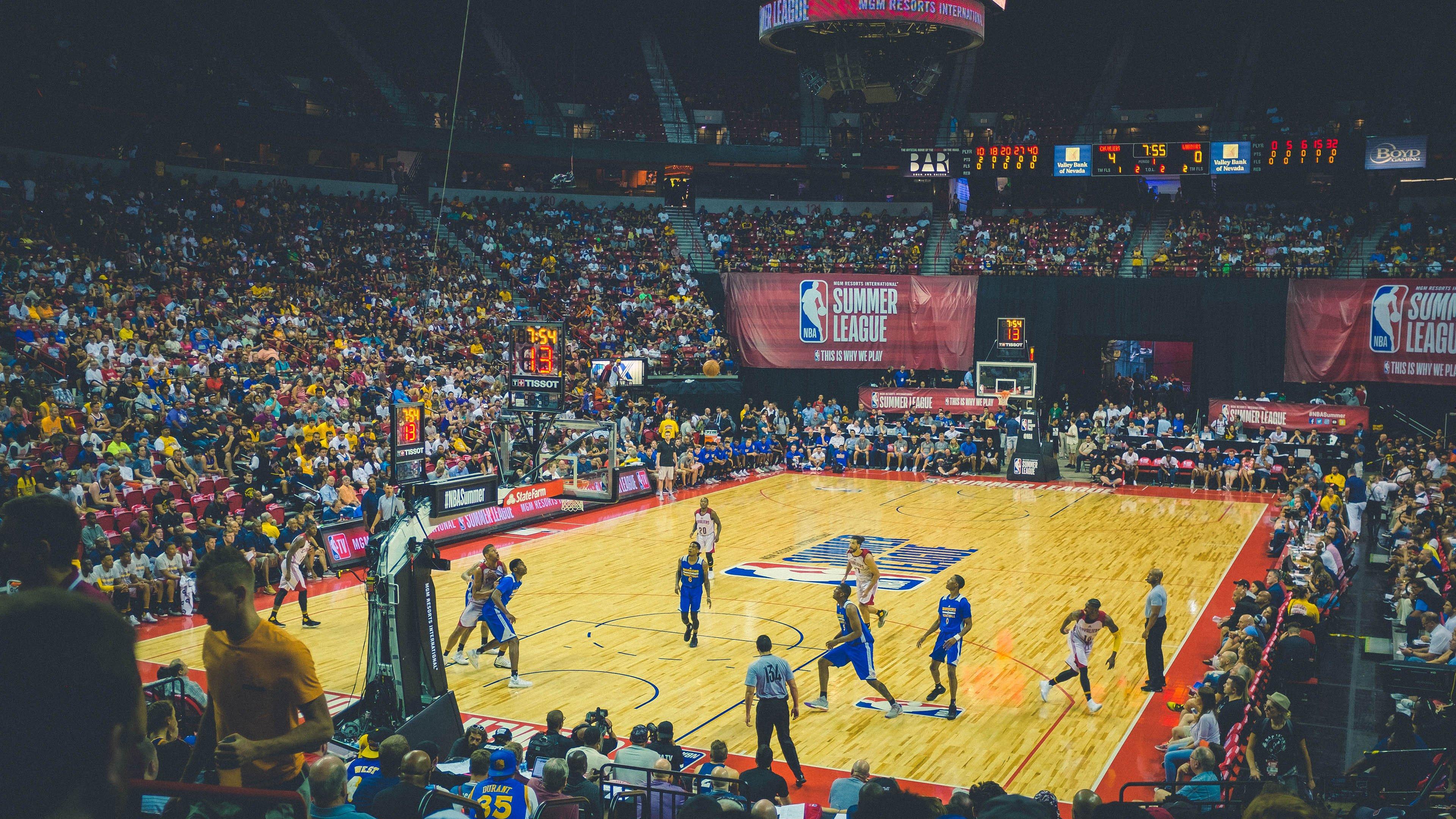 威力依燃，丁威迪杭州行，江南山水间的篮球盛宴